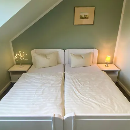 بيت ضيافة Zur Wirtin Eventlocation Und Gaestehaus 3*