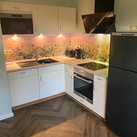 Zur Wirtin Eventlocation Und Gaestehaus بيت ضيافة Karstädt