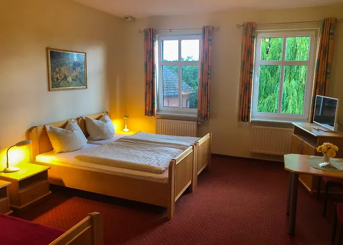 Zur Wirtin Eventlocation Und Gaestehaus 3* Karstädt