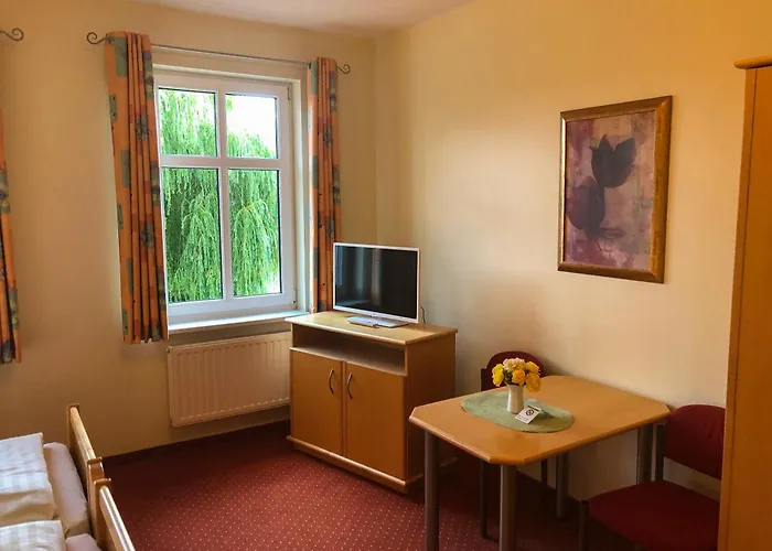 Zur Wirtin Eventlocation Und Gaestehaus