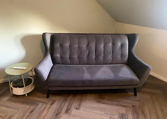 Zur Wirtin Eventlocation Und Gaestehaus בית הארחה 3*