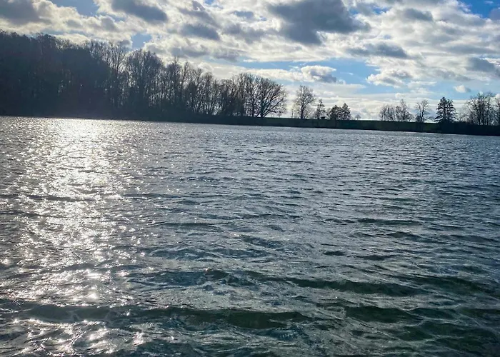 Zur Wirtin Eventlocation Und Gaestehaus בית הארחה